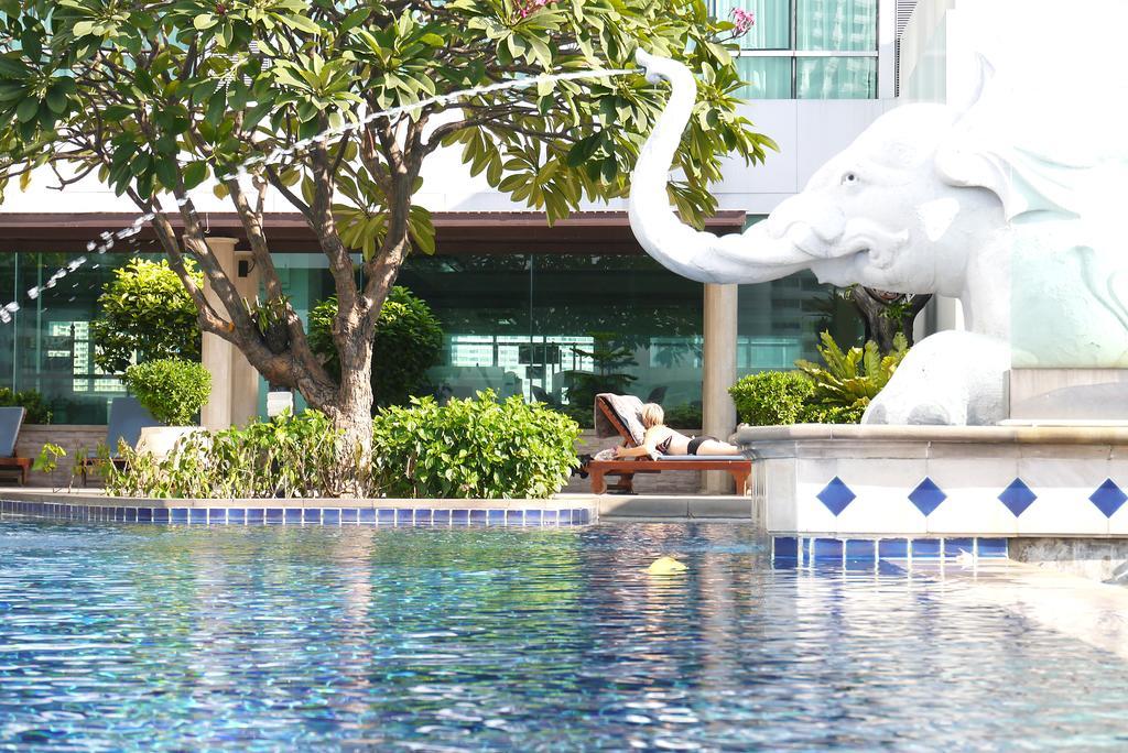 Bangkok Riverside Condo Exteriör bild